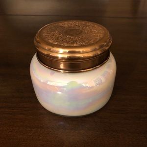 New! Anthropology candle - Bougie Purfumée sent